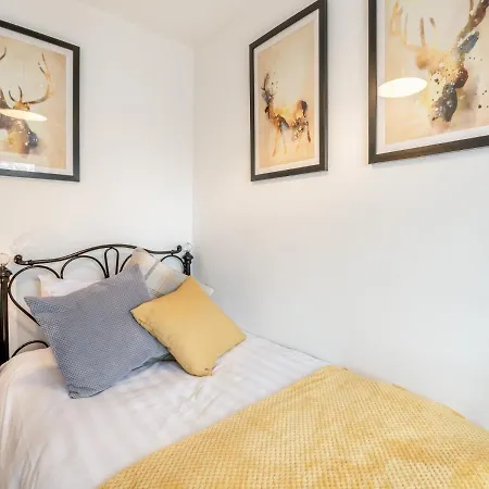 2 Bed In York 64455